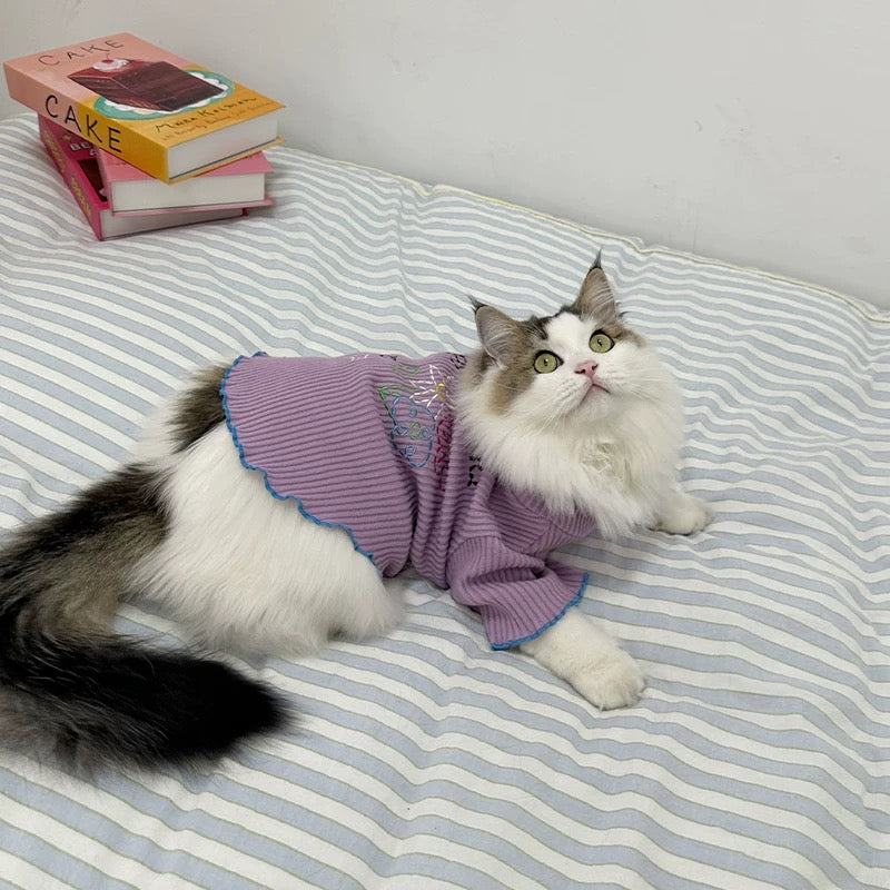 Pet embroidered knit base shirt